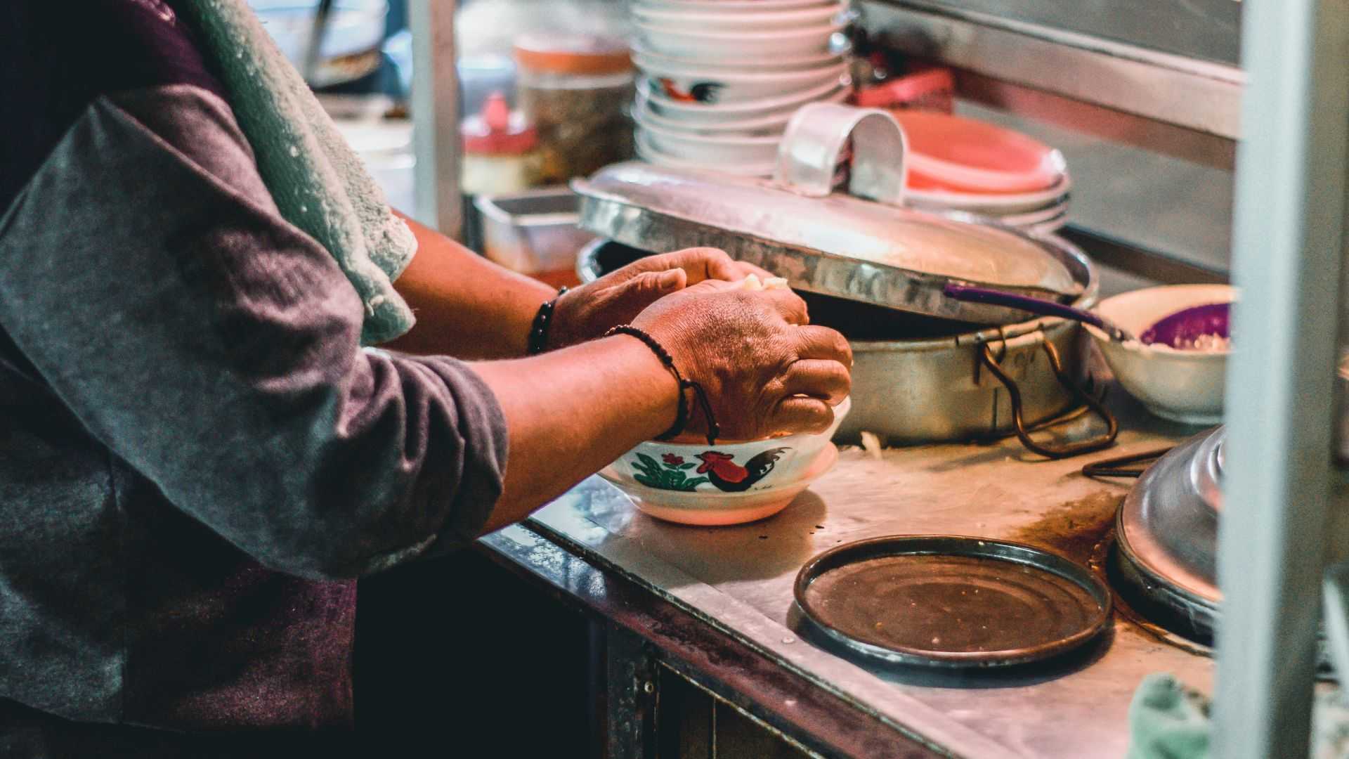Mantap! Bubur Ayam Indonesia jadi Bubur Terbaik Dunia Versi TasteAtlas 2025